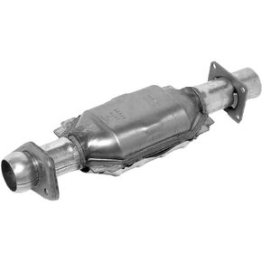 Walker Standard EPA 15646 Direct Fit Catalytic Converter 2.25" Inlet (ID) 2.625" Outlet (OD) for Chevrolet S10