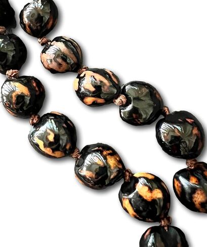 Mens and Womens Mixed Black and Brown Kukui Nut Tropical Necklace from the Philippines (Natural Colors May Vary) in Saudi Arabia