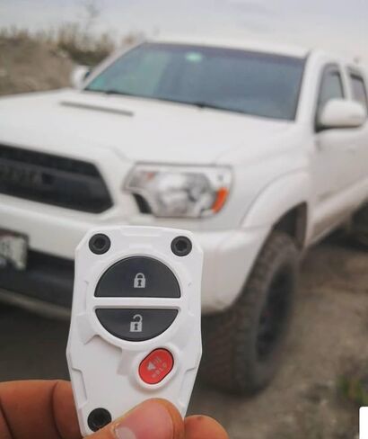 AJT DESIGN Replacement Key Fob Case for 2007-2017 Tundra / 2005-2015 Tacoma - Custom Made in USA - Army Green in Kuwait