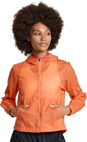 Saucony Elevate Packaway Jacket in Saudi Arabia