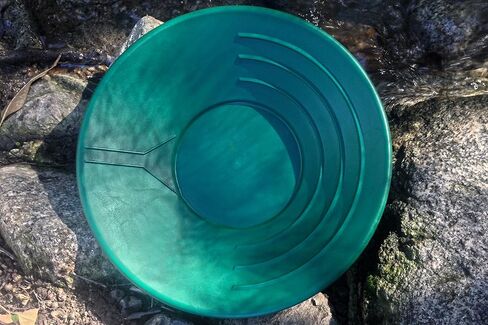 SE 14 Inch Gold Panning Pan - Three Riffles for Easier Mining and Prospecting, Black, 4 Pack in Saudi Arabia