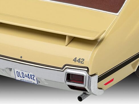 Revell 07695 '71 Oldsmobile® 442™ 1:25 Scale Unbuilt/Unpainted Plastic Model Kit in Saudi Arabia