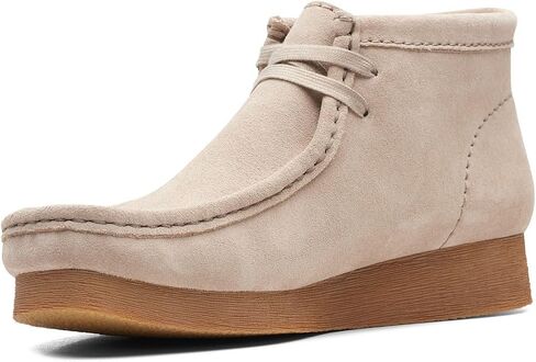 Clarks Womens Wallabee Boot2 61529 (Black Suede) in Saudi Arabia