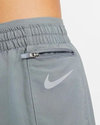 شورت Nike Tempo Luxe مقاس 5 بوصات رمادي دخاني/رمادي دخاني/فضي عاكس in Saudi Arabia