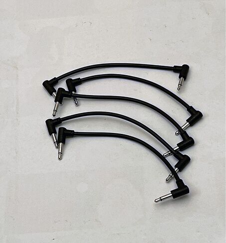 Luigis Modular M-PAR Right Angled Eurorack Patch Cables - Package of 5 Black Cables, 4" (10 cm) in Saudi Arabia
