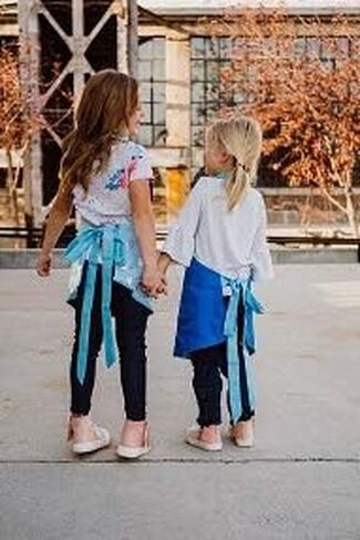 Bibbidi Boutique Princess Dress Up Apron Costume Reversible (Snow Sisters) in Saudi Arabia