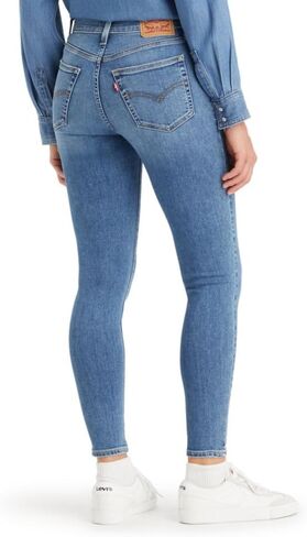 بنطلون جينز Levi's نسائي 720 عالي الارتفاع فائق النحافة (متوفر أيضًا بمقاس إضافي)، (جديد) Animal Kingdom، 26 شورت in Saudi Arabia