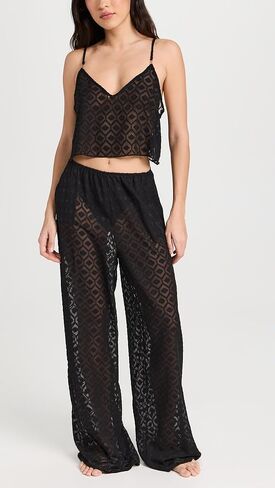 طقم كاسات كامي وبنطلون نسائي من بلوبيلا in Kuwait