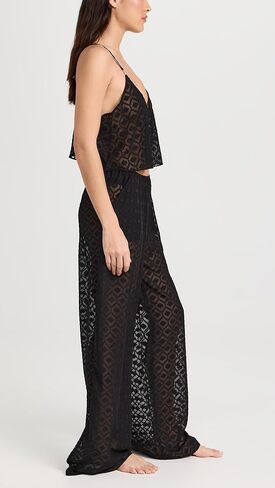 طقم كاسات كامي وبنطلون نسائي من بلوبيلا in Kuwait