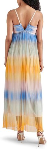 Women's Aja Dress in Saudi Arabia
