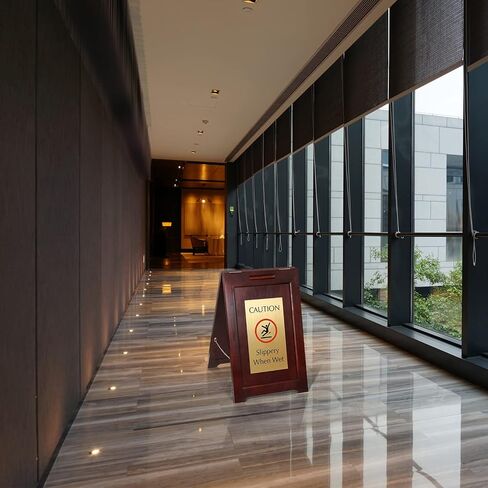 SmartSign 25 × 12 بوصة "تحذير - أرضية زلقة" لافتة أرضية قابلة للطي على الوجهين مع رمز، بلاستيك بولي بروبيلين مطبوع رقميًا، أحمر وأسود وأصفر in Saudi Arabia