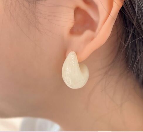 Rasin خفيفة الوزن مكتنزة الأطواق مسمار الصيف اللون الأقراط - الاكريليك لطيف Waterdrop الأقراط المصنوعة في كوريا، والأقراط المرأة الموضة اليومية. in Kuwait