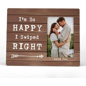 I’m So Happy I Swiped Right Picture Photo Frame,Funny Online Dating Gifts,Birthday Christmas Valentine Gifts For Couple Husband Wife Girlfriend Boyfriend(4x6 Inch Photo)