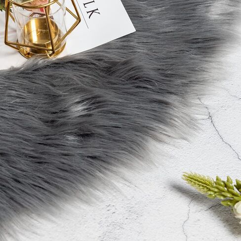 HYSEAS Faux Sheepskin Fur Area Rug Black 3x3 Feet 2 Pack, Round Fluffy Soft Fuzzy Plush Shaggy Carpet Throw Rug for Indoor Floor, Sofa, Chair, Bedroom, Living Room, Home Decoration in Kuwait