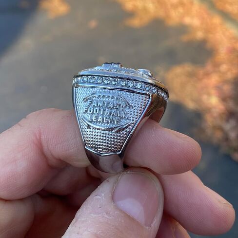 2024 جائزة Premium Silver Tone Fantasy Football Championship Trophy Ring لبطل Fantasy Football League in Kuwait