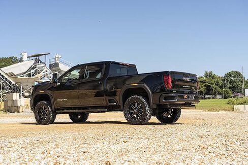 Rough Country 3" Lift Kit for 20-24 Chevy Silverado/GMC Sierra 2500 HD - 95830 in Saudi Arabia