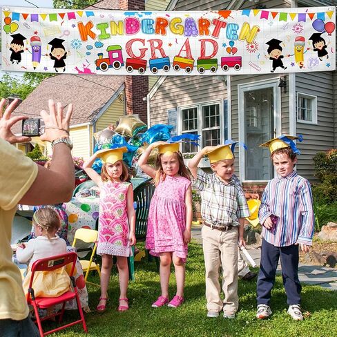 لافتة تخرج كبيرة لرياض الأطفال 2024، لوازم حفلات التخرج، تهنئة GRAD، لافتة ساحة لرياض الأطفال لتزيين التخرج من رياض الأطفال in Kuwait