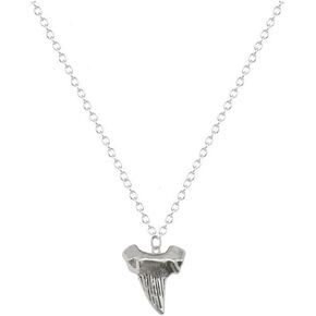 WLLAY Fashion Shark Tooth Pendant Necklace For Women Beach Jewelry