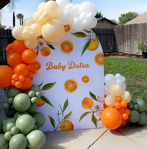مجموعة إكليل البالونات البرتقالية DIY من ليتل كيوتي على الطريق لحفلات استقبال المولود الجديد، برتقالية محايدة للجنسين، زينة خلفية لحفلات أعياد الميلاد (أخضر برتقالي) in Saudi Arabia