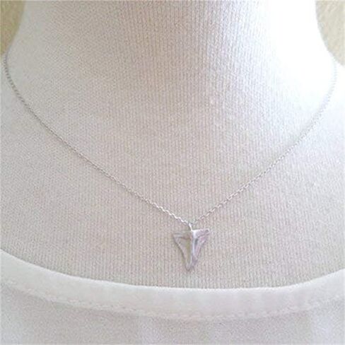 WLLAY Fashion Shark Tooth Pendant Necklace For Women Beach Jewelry in Saudi Arabia