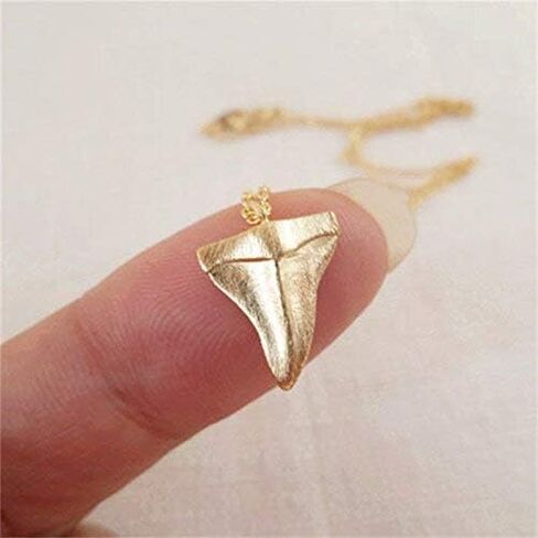 WLLAY Fashion Shark Tooth Pendant Necklace For Women Beach Jewelry in Saudi Arabia