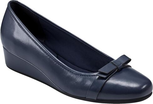 Easy Spirit Women's Gerta3 Pump in Saudi Arabia