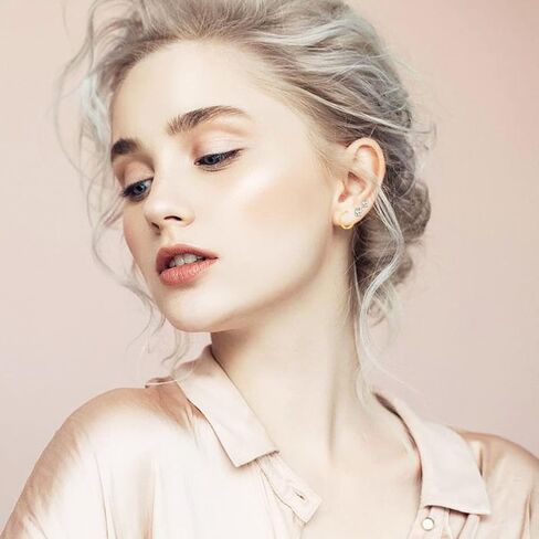 مجموعات متعددة من الأقراط الذهبية الصغيرة للنساء مجموعة أقراط بظهر مسطح مع حلق الغضروف اللؤلؤ تشيكوسلوفاكيا لمجوهرات ثقب الحلزون المحار Daith Tragus in Kuwait