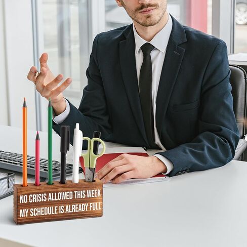 إكسسوارات مكتب لطيفة للنساء حامل أقلام المكتب، لا يسمح بأي أزمة هذا الأسبوع حامل أقلام رصاص خشبي لسطح المكتب هدية للأصدقاء وزملاء العمل، حامل قلم حبر مرح للزعيم EDB06 in Saudi Arabia