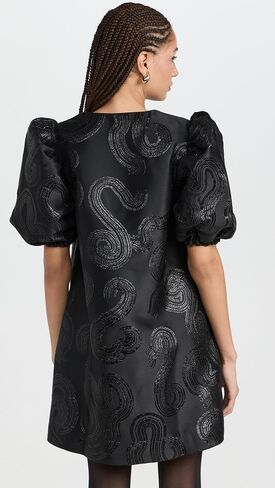 Women's Brethel Dress in Saudi Arabia