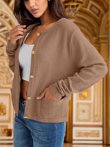 GOLDSTITCH سترات نسائية مخططة 2024 رقبة دائرية وأزرار ذهبية مفتوحة من الأمام وزر سفلي متماسكة مع جيوب in Kuwait