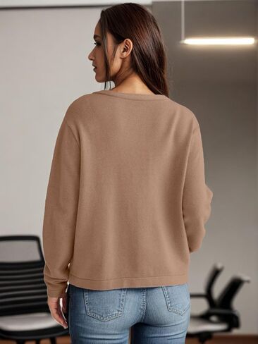 GOLDSTITCH سترات نسائية مخططة 2024 رقبة دائرية وأزرار ذهبية مفتوحة من الأمام وزر سفلي متماسكة مع جيوب in Kuwait