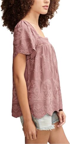 بلوزة نسائية بأكمام رفرفة مطرزة من Lucky Brand in Saudi Arabia