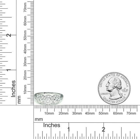 ألماس صديق 3/8 قيراط | ذهب أبيض عيار 10 قيراط | مختبر معتمد من IGI خاتم ألماس هالو 3 حجر | قطع الماس المستديرة الرائعة | جودة GH-SI1 in Kuwait