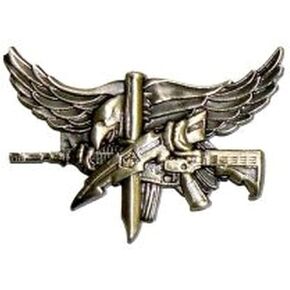 شارة مشغل SWAT من Hero's Pride، دبوس التأهيل الشامل المركزي، ظهر القابض، 1-1/2 × 1 بوصة in Kuwait