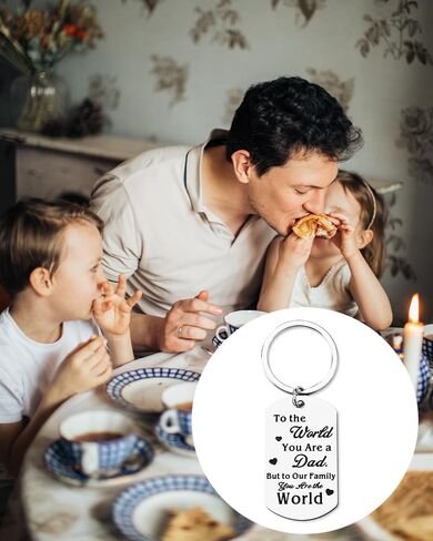 سلسلة مفاتيح هدايا عيد ميلاد الأب الأب من ابنة الابن هدية عيد الأب للأب والأب هدايا من الأطفال هدايا عيد الميلاد للآباء - إلى العالم أنت أب، ولكن لعائلتنا أنت العالم in Kuwait