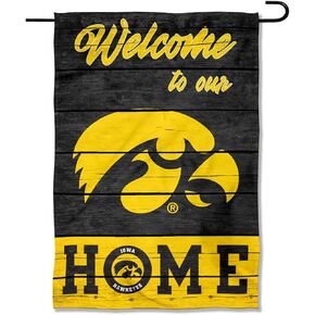 مرحبًا بكم في Iowa Hawkeyes في علم ساحة الحديقة مزدوج الجوانب في منزلنا