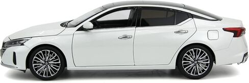 PAUDIMODEL 1/18 مقياس دييكاست سيارة ModelCar ألتيما 2023 أبيض in Saudi Arabia
