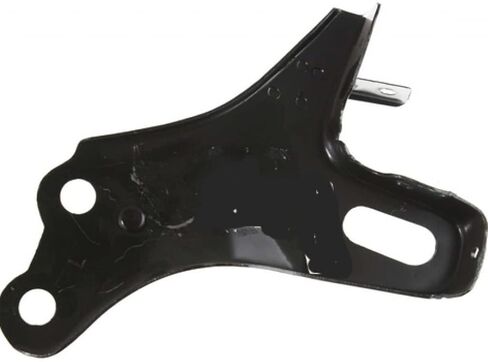 For Toyora Tacoma Front Bumper Bracket 1998 1999 2000 Driver Side | 2WD | TO1066129 | 5201204050 in Saudi Arabia