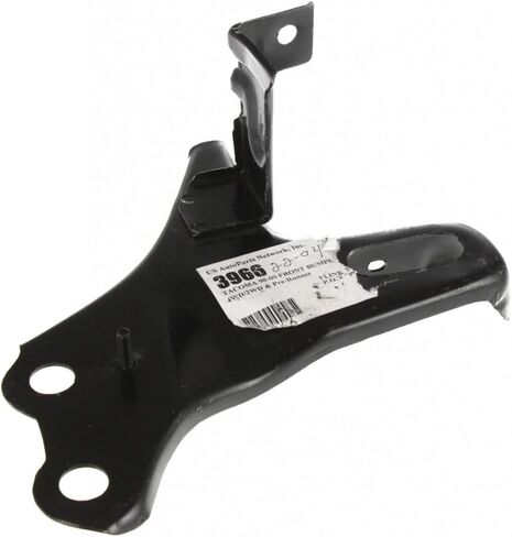 For Toyora Tacoma Front Bumper Bracket 1998 1999 2000 Driver Side | 2WD | TO1066129 | 5201204050 in Saudi Arabia