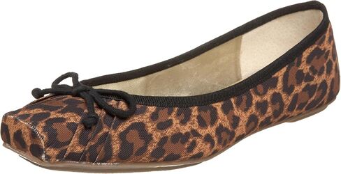 Jessica Simpson Women's Flat in Saudi Arabia