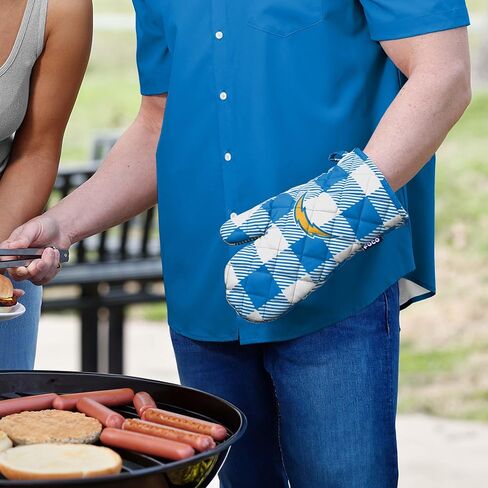 FOCO NFL unisex-adult NFL Team Logo Grilling Cooking Chef Gear - Apron, Mitt, Hat in Saudi Arabia