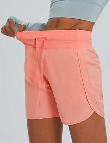 شورت جري نسائي من BALEAF مقاس 5 بوصات غير مبطن للتمارين الرياضية وجيب بسحاب in Kuwait