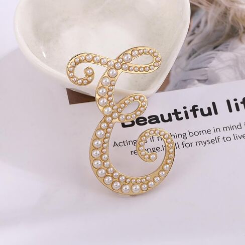 A-Z Letter Brooch Pin Faux Pearl Initial Letter Pin Gold 26 Alphabets Badges Breastpin Women Teens Fashion Jewelry in Saudi Arabia
