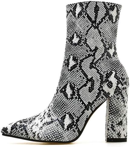 أحذية نسائية مدببة للكاحل مع كعب عريض في حذاء بطبعة جلد الثعبان in Kuwait