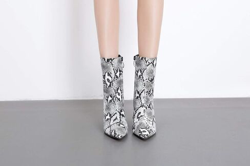 أحذية نسائية مدببة للكاحل مع كعب عريض في حذاء بطبعة جلد الثعبان in Kuwait