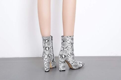 أحذية نسائية مدببة للكاحل مع كعب عريض في حذاء بطبعة جلد الثعبان in Kuwait