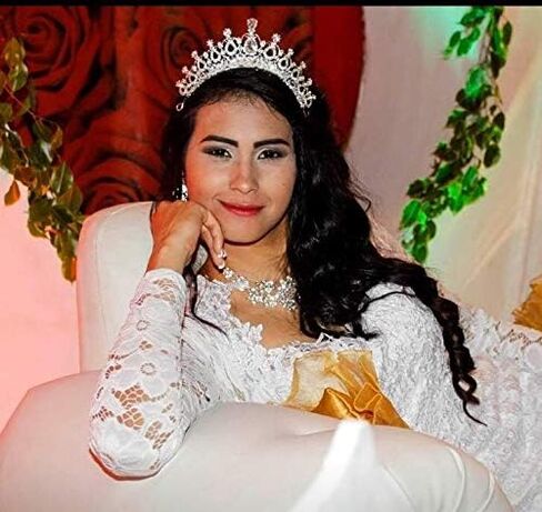 مجموعة إكسسوارات شعر العروس التيجان والأقراط والقلائد من Ever Girl in Kuwait