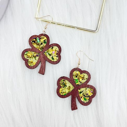 St. Patrick's Day Earrings Wooden Glitter Irish Shamrock Green Clover Dangle Earrings Sparkle Cute Good Lucky For Women Girls Jewelry Gift in Saudi Arabia