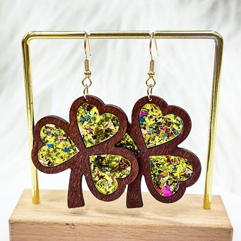 St. Patrick's Day Earrings Wooden Glitter Irish Shamrock Green Clover Dangle Earrings Sparkle Cute Good Lucky For Women Girls Jewelry Gift in Saudi Arabia