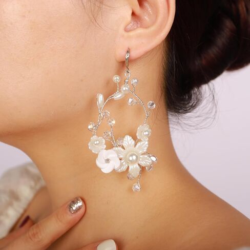 زهرة بيضاء اللؤلؤ أقراط الثريا الفضة مطلي اليدوية تتدلى الأقراط الفضية الثريا تتدلى أقراط مجوهرات الزفاف للنساء الفتيات in Kuwait